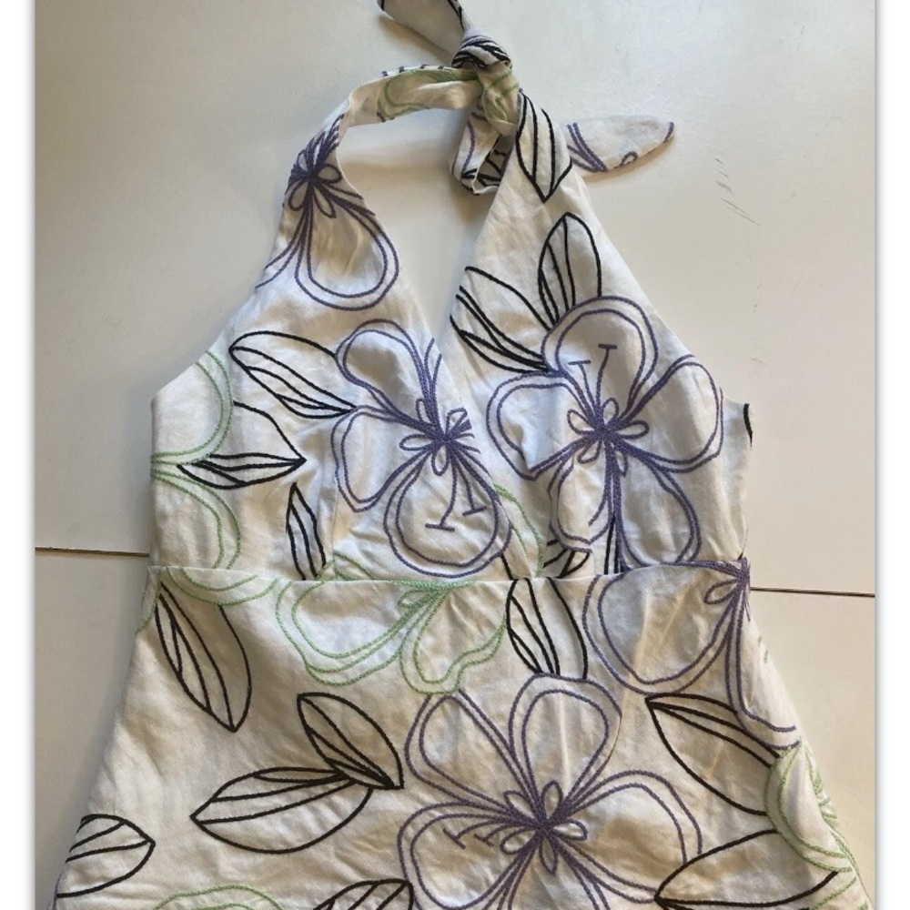 Women’s new Anne Taylor Loft size 0 halter top white summer embroidered flowers